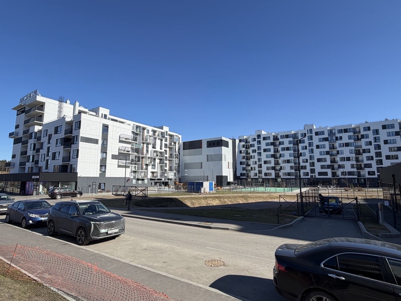 Дом 13 и благоустройство ЖК Сертолово Парк